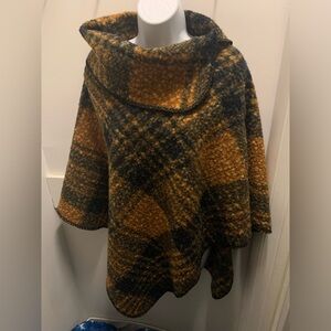 Beautiful Fall Plaid Poncho